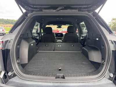2025 Chevrolet Equinox, $29900. Photo 11
