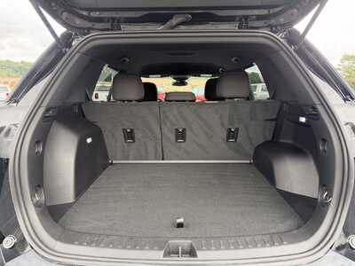 2025 Chevrolet Equinox, $29900. Photo 9