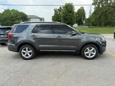 2019 Ford Explorer, $0. Photo 4