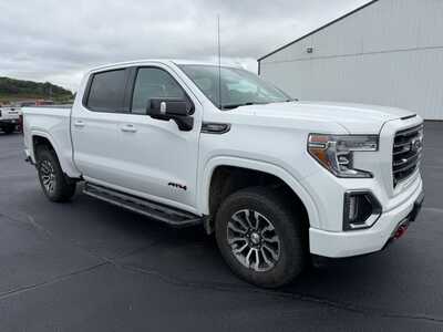 2020 GMC 1500 Crew Cab, $32900. Photo 2