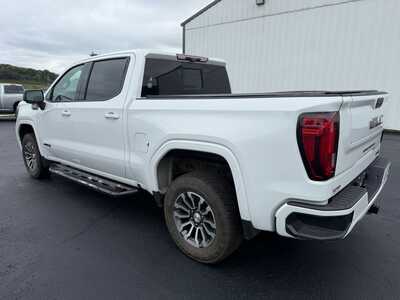 2020 GMC 1500 Crew Cab, $32900. Photo 4