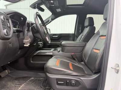 2020 GMC 1500 Crew Cab, $32900. Photo 5
