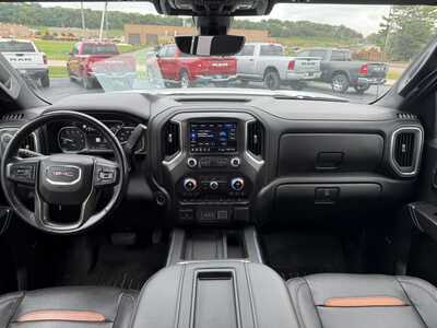 2020 GMC 1500 Crew Cab, $32900. Photo 7