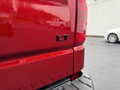 2022 Chevrolet 1500 Crew Cab, $36900. Photo 9
