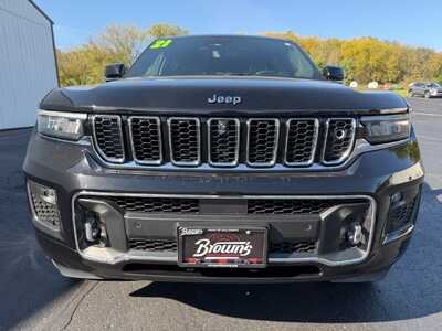 2021 Jeep Grand Cherokee L, $29900. Photo 2