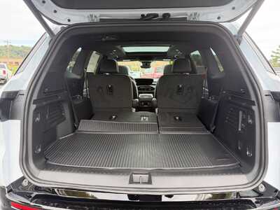2027 Buick Enclave, $58104. Photo 11