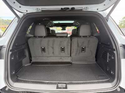 2027 Buick Enclave, $58104. Photo 9