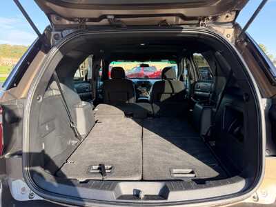2016 Ford Explorer, $12900. Photo 12