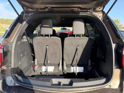 2016 Ford Explorer, $12900. Photo 9