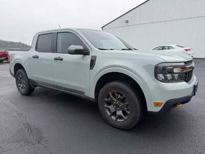 2023 Ford Maverick, $0. Photo 2