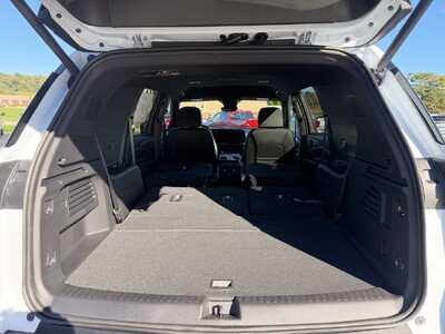 2027 Chevrolet Traverse, $57895. Photo 11
