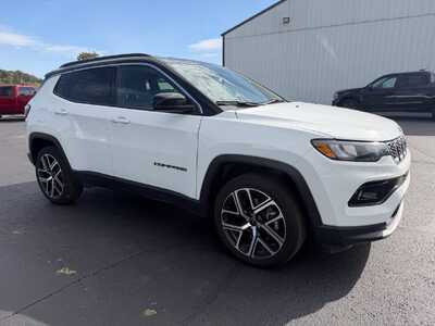2025 Jeep Compass, $26900. Photo 2