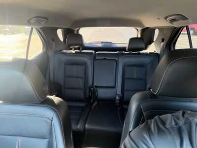 2024 Chevrolet Equinox, $26900. Photo 8
