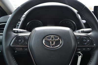 2022 Toyota Camry, $27979. Photo 11