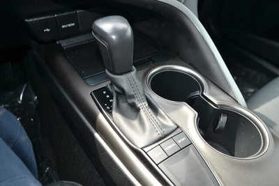 2022 Toyota Camry, $24979. Photo 12