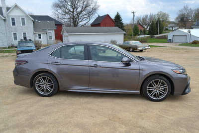 2022 Toyota Camry, $27979. Photo 2