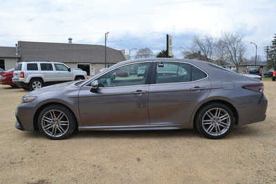 2022 Toyota Camry, $24979. Photo 6