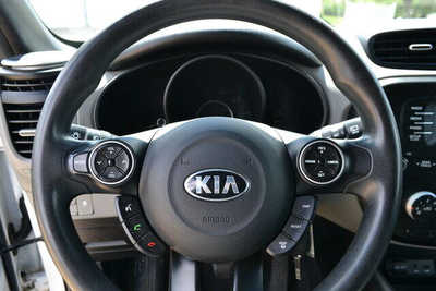 2015 Kia Soul, $9898. Photo 10