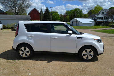 2015 Kia Soul, $8677. Photo 2