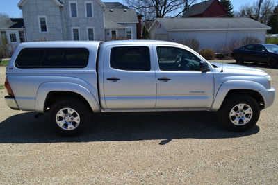 2005 Toyota Tacoma, $8877. Photo 2