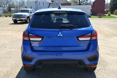 2020 Mitsubishi Outlander, $16555. Photo 4