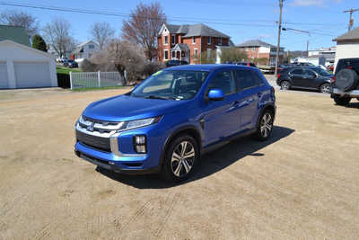 2020 Mitsubishi Outlander, $16555. Photo 7
