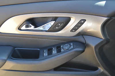 2023 Chevrolet Traverse, $35888. Photo 11