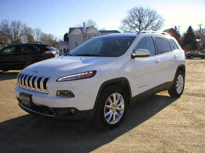 2015 Jeep Cherokee, $11600. Photo 7
