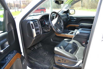 2018 Chevrolet 1500 Crew Cab, $26767. Photo 12