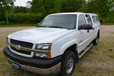 2003 Chevrolet 2500 Crew Cab, $17488. Photo 7