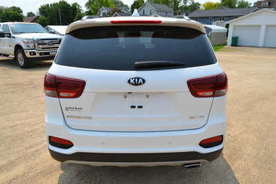 2019 Kia Sorento, $17988. Photo 4