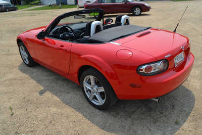 2006 Mazda Miata, $9000. Photo 5