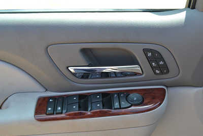 2014 Chevrolet Tahoe, $10977. Photo 11