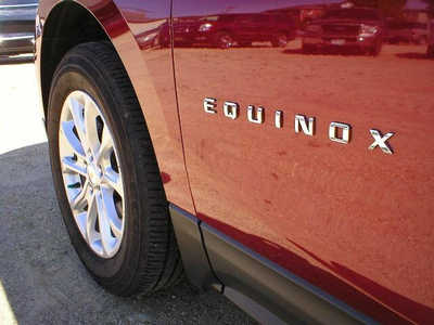 2019 Chevrolet Equinox, $15987. Photo 9