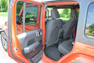 2023 Jeep Wrangler Unlimited, $32765. Photo 11