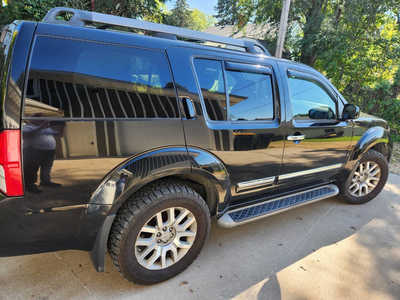 2011 Nissan Pathfinder, $4700. Photo 3