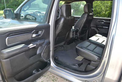 2024 RAM 1500 Crew Cab, $37889. Photo 11