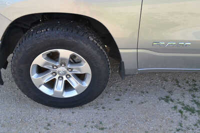 2024 RAM 1500 Crew Cab, $37889. Photo 9