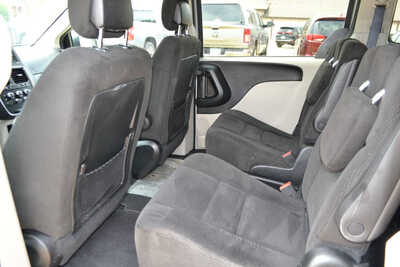 2016 Dodge Grand Caravan, $7997. Photo 11