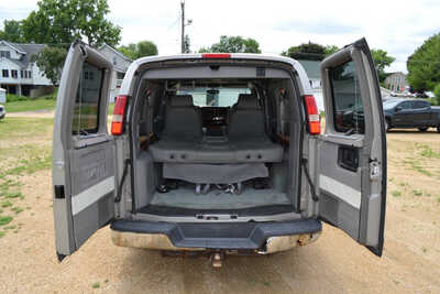 2007 GMC Savana, $3500. Photo 10