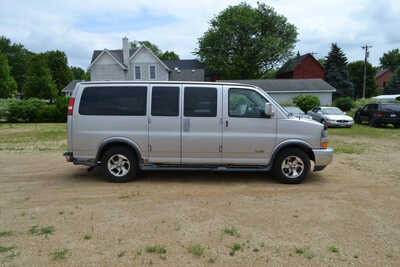 2007 GMC Savana, $3500. Photo 2