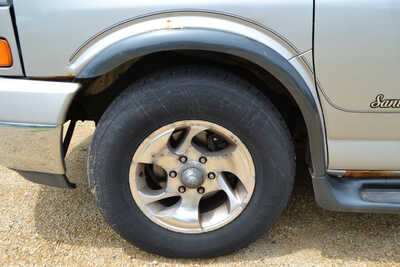 2007 GMC Savana, $3500. Photo 9