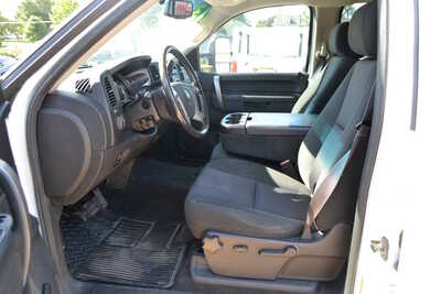 2013 Chevrolet 2500 Crew Cab, $12919. Photo 11