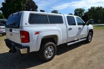 2013 Chevrolet 2500 Crew Cab, $12919. Photo 3