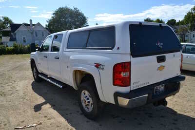 2013 Chevrolet 2500 Crew Cab, $12919. Photo 5