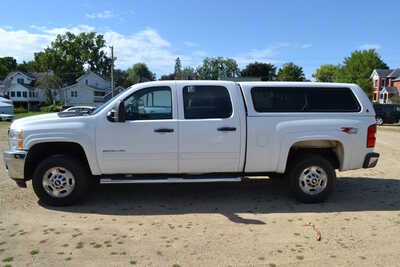 2013 Chevrolet 2500 Crew Cab, $12919. Photo 6