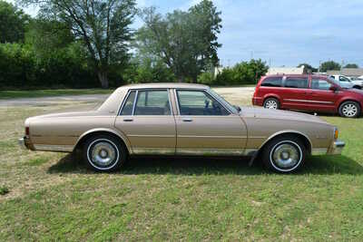 1985 Chevrolet Caprice, $9500. Photo 2