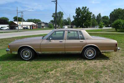 1985 Chevrolet Caprice, $9500. Photo 6