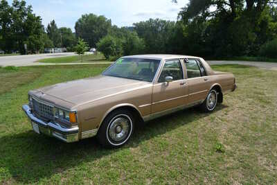 1985 Chevrolet Caprice, $9500. Photo 7
