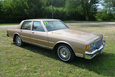 1985 Chevrolet Caprice, $9500. Photo 1